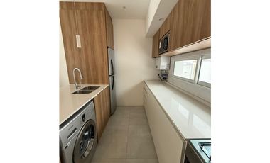 3 AMBIENTES A LA CALLE CON BALCON SALIENTE - LURO 2551