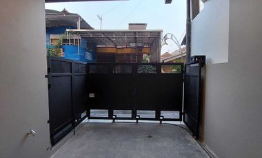 Rumah mewah 2 lantai hrga murah lokasi dekat kntor walikota jakut