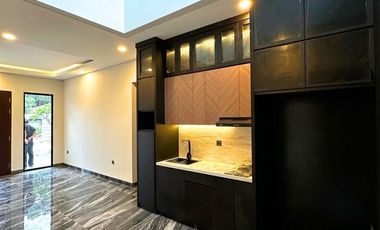 Rumah dalam townhouse premium cilandak selangkah ke citos