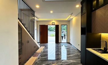 Rumah dalam townhouse premium cilandak selangkah ke citos