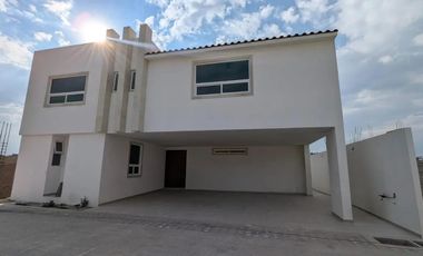 VENTA DE CASA NUEVA EN METEPEC CERCA DEL INSTITUTO INDIGO