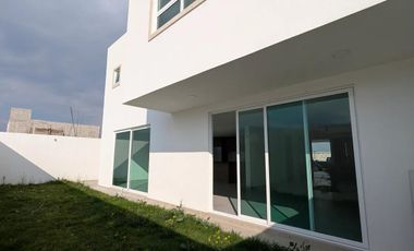 VENTA DE CASA NUEVA EN METEPEC CERCA DEL INSTITUTO INDIGO