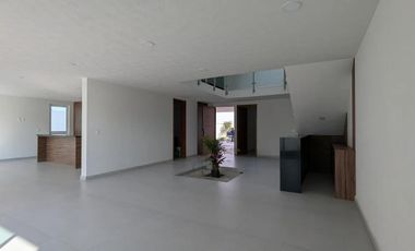 VENTA DE CASA NUEVA EN METEPEC CERCA DEL INSTITUTO INDIGO