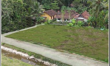 Kulonprogo, Dekat jalan Nasioanl. Lingkungan Asri,3 KT 1 KM