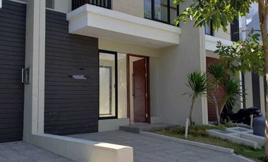 Disewakan Rumah Northwest Lake Murahh Siap Huni