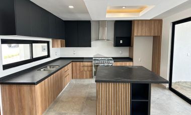 CASA EN VENTA EN FRACC. PUNTA SAN LUIS RESIDENCIAL, SAN LUIS POTOSI