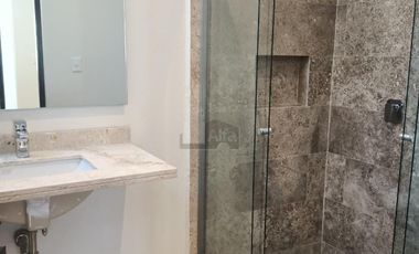 CASA EN VENTA EN PRIVADA CON ACABADOS DE LUJO EN ZONA PONIENTE DE SLP