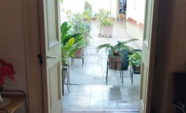 Casa en Venta en Gran oportunidad casa con local comercial, ubicada al lado de instituto calle con gran afluencia vehicular y peatonal 856mt2