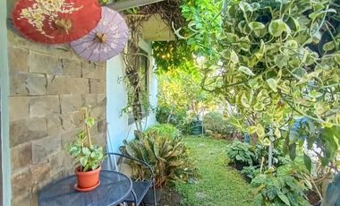 Dijual rumah hoek di cinere dalam cluster, harga 1 milyar an, lingkungan asri bebas banjir lokasi strategis, parkir luas, 1 km dari pintu tol Brigif