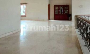 Dijual Rumah Sultan Kawasan Elite Super Strategis Solo Baru Luas 1250m