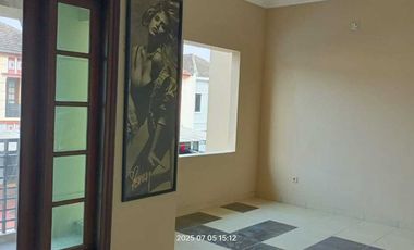 Disewakan rumah di Modernland Tangerang