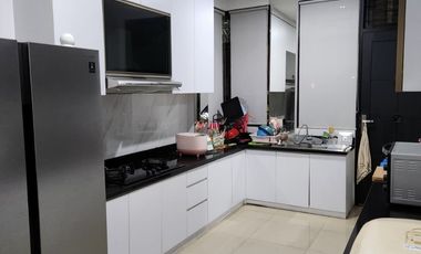 Dijual cepat rumah mewah di Gading Griya Lestari