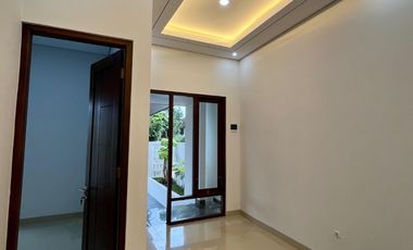 Rumah Baru Luas Asri dan murah dekat Budimulia  jalan Tajem