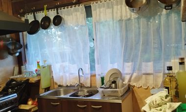 SE VENDE PARCELA CON CASA EN CONDOMINIO