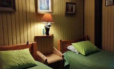 SE VENDE PARCELA CON CASA EN CONDOMINIO