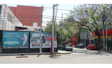Local comercial en esquina San José Insurgentes