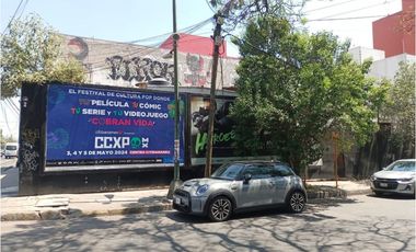 Local comercial en esquina San José Insurgentes