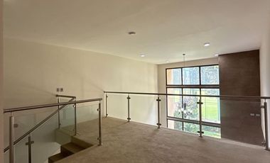 Casa Nueva en venta en San Carlos Metepec Mex  con vista al fairway golf  privada  con vigilancia