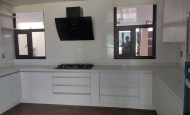 Casa Nueva en venta en San Carlos Metepec Mex  con vista al fairway golf  privada  con vigilancia