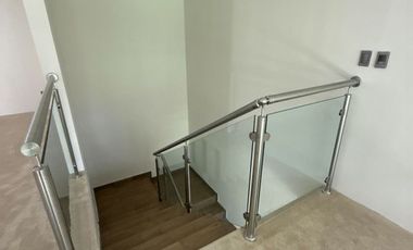 Casa Nueva en venta en San Carlos Metepec Mex  con vista al fairway golf  privada  con vigilancia