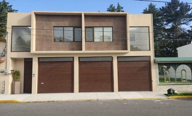 Casa Nueva en venta en San Carlos Metepec Mex  con vista al fairway golf  privada  con vigilancia