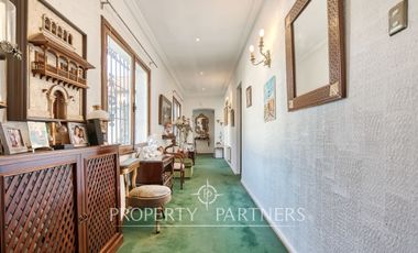 Gran casa con historia, estilo y múltiples posibilidades. Arriendo