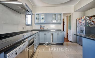 Gran casa con historia, estilo y múltiples posibilidades. Arriendo