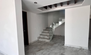 RESIDENCIA EN VENTA EN CIRCUITO COLINA NORTE SECTOR VIÑEDOS, TORREÓN, COAHUILA