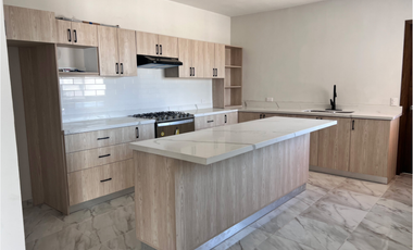 RESIDENCIA EN VENTA EN CIRCUITO COLINA NORTE SECTOR VIÑEDOS, TORREÓN, COAHUILA