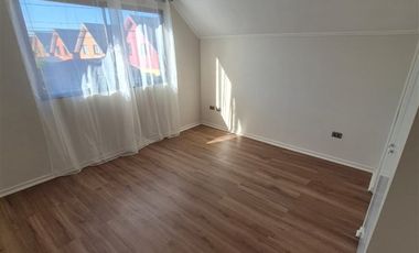 Casa en Arriendo en Alto Lo Castillo, Machalí