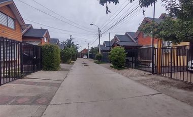 Casa en Arriendo en Alto Lo Castillo, Machalí