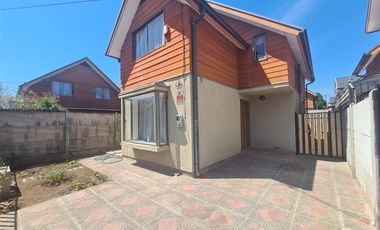 Casa en Arriendo en Alto Lo Castillo, Machalí