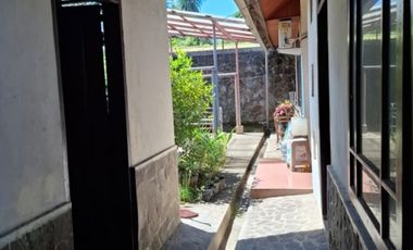 Dijual rumah dengan tanah luas di Tikala Ares dekat Kantor Walikota