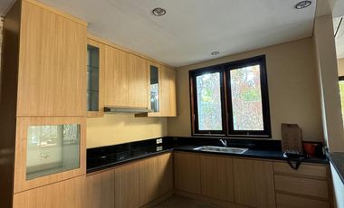 DIJUAL VILLA BALINESE STYLE NUSA DUA BALI