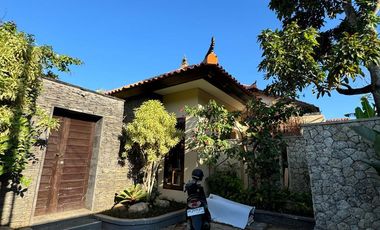 DIJUAL VILLA BALINESE STYLE NUSA DUA BALI