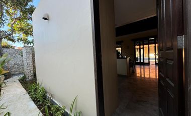 DIJUAL VILLA BALINESE STYLE NUSA DUA BALI