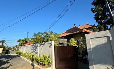 DIJUAL VILLA BALINESE STYLE NUSA DUA BALI
