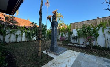 DIJUAL VILLA BALINESE STYLE NUSA DUA BALI
