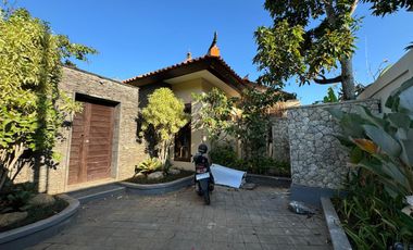 DIJUAL VILLA BALINESE STYLE NUSA DUA BALI