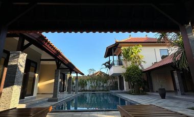 DIJUAL VILLA BALINESE STYLE NUSA DUA BALI