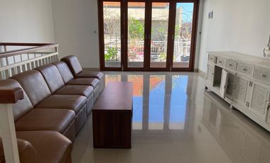 Disewakan Rumah 2 lantai Di Kawasan Elite Renon