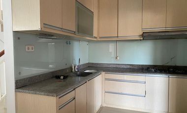 Disewakan Rumah 2 lantai Di Kawasan Elite Renon