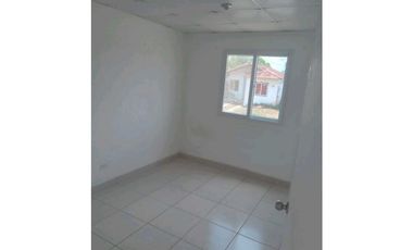 VENDO CASA EN LA CHORRERA URBANIZACION EL PRADO