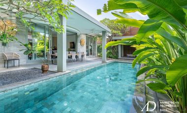 LEASEHOLD SINGLE-LEVEL MODERN CONTEMPORARY IN THE HEART OF UMALAS