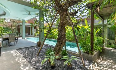 LEASEHOLD SINGLE-LEVEL MODERN CONTEMPORARY IN THE HEART OF UMALAS