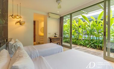 LEASEHOLD SINGLE-LEVEL MODERN CONTEMPORARY IN THE HEART OF UMALAS