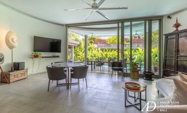 LEASEHOLD SINGLE-LEVEL MODERN CONTEMPORARY IN THE HEART OF UMALAS