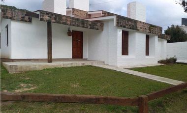 VENDO HERMOSA CASA – BARRIO LA CUESTA, VILLA CARLOS PAZ Propiedad