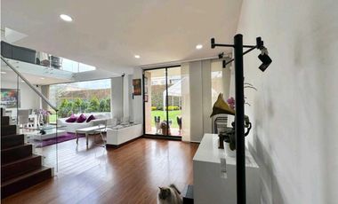 ARRIENDO CASA EN LOTE INDEPENDIENTE DOS NIVELS EN CONJUNTO EN COTA