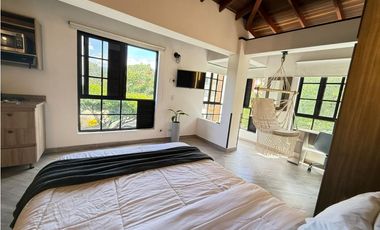 Amoblado HERMOSO Estudio tipo loft Laureles Estadio.